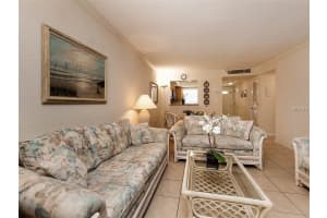966 La Costa Cir, Sarasota, FL 34237, Sold 10/06/17