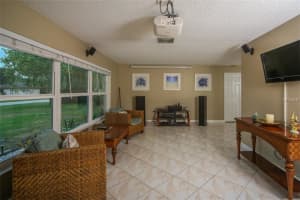 4420 Meadow Creek Cir, Sarasota, FL 34233, Sold 10/31/17