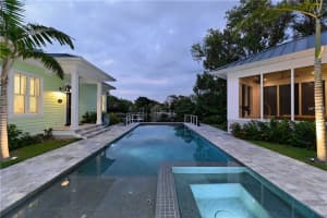 1505 Hillview Dr, Sarasota, FL 34239, Sold 12/18/17