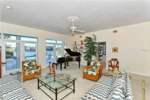 878 Siesta Dr, Sarasota, FL 34242, Sold 08/03/18