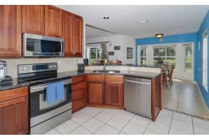 3718 61st Dr E, Bradenton, FL 34203, Sold 12/05/17