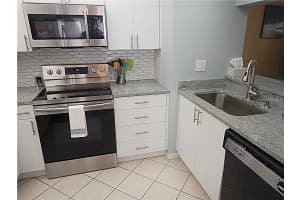 4745 Country Oaks Blvd, Sarasota, FL 34243, Sold 12/29/17