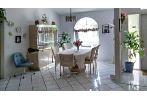 2453 59th St, Sarasota, FL 34243, Sold 01/05/18