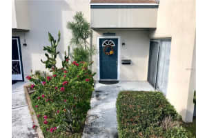 6856 Whitman Ct, Sarasota, FL 34243, Sold 07/31/18