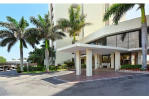 20 Whispering Sands Dr, Siesta Key, FL 34242, Sold 01/18/18