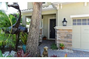 1966 Hyde Park St, Sarasota, FL 34239, Sold 08/15/18