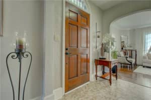 76 S Washington Dr, Sarasota, FL 34236, Sold 05/16/18