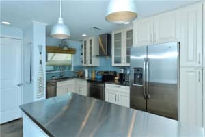 4234 Gulf of Mexico Dr, Longboat Key, FL 34228, Sold 05/21/18