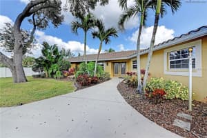 7615 Peninsular Dr, Sarasota, FL 34231, Sold 01/10/18