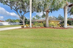 7615 Peninsular Dr, Sarasota, FL 34231, Sold 01/10/18