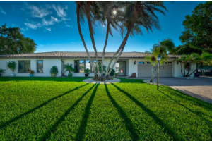 600 Yardarm Ln, Longboat Key, FL 34228, Sold 01/03/18