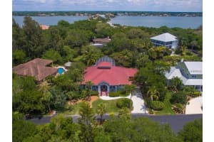 1221 Oyster Cove Dr, Sarasota, FL 34242, Sold 03/30/18