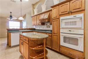 1216 50th St E, Bradenton, FL 34208, Sold 01/10/18