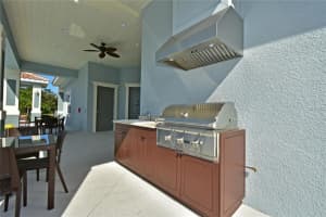 1309 Calle Grand St, Bradenton, FL 34209, Sold 08/23/18