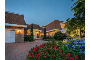 815 Tropical Cir, Siesta Key, FL 34242, Sold 03/15/18