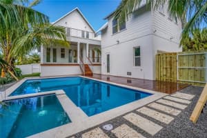580 Broadway St, Longboat Key, FL 34228, Sold 05/08/18