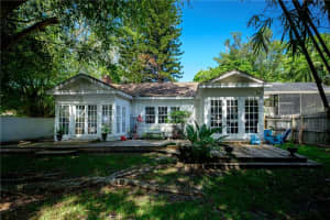 779 Siesta Dr, Sarasota, FL 34242, Sold 05/08/18