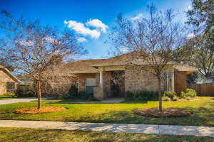 5794 Sandy Pointe Dr, Sarasota, FL 34233, Sold 05/02/18
