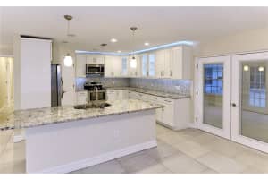 1568 Eastbrook Dr, Sarasota, FL 34231, Sold 06/26/18