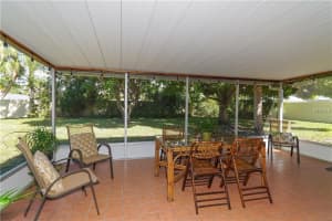 422 S Washington Dr, Sarasota, FL 34236, Sold 02/28/18