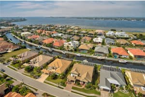556 Mast Dr, Bradenton, FL 34208, Sold 05/10/18
