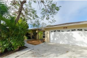 2474 Briar Oak Cir, Sarasota, FL 34232, Sold 04/17/18