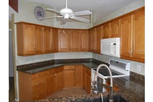 2474 Briar Oak Cir, Sarasota, FL 34232, Sold 04/17/18