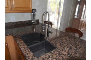 2474 Briar Oak Cir, Sarasota, FL 34232, Sold 04/17/18