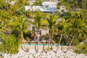 1100 Westway Dr, Sarasota, FL 34236, Sold 07/02/18
