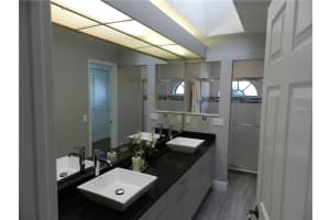 5051 82nd Way E, Sarasota, FL 34243, Sold 05/09/18