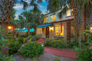 1874 Wisteria St, Sarasota, FL 34239, Sold 06/03/19