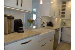 3326 Sheffield Cir, Sarasota, FL 34239, Sold 05/18/18