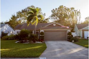 7738 33rd Ln E, Sarasota, FL 34243, Sold 05/10/18