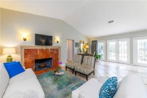 7452 Broughton St, Sarasota, FL 34243, Sold 09/17/18