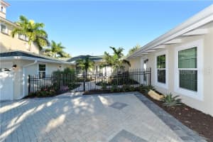 39 S POLK DR, SARASOTA, FL 34236 - MLS#MFRA4438333