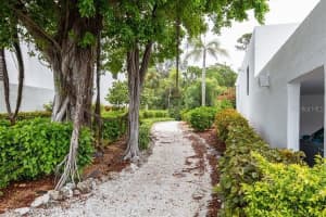 522 Bayport Way, Longboat Key, FL 34228, Sold 07/29/20