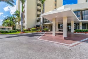 20 Whispering Sands Dr, Siesta Key, FL 34242, Sold 02/18/20