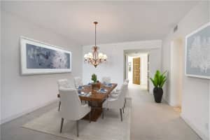 2165 Gulf of Mexico Dr, Longboat Key, FL 34228, Sold 10/30/20