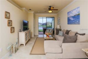 6721 WILLOWSHIRE WAY, BRADENTON, FL 34212 - MLS#MFRA4443848