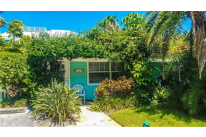 1603 Gulf Dr N, Bradenton Beach, FL 34217, Sold 12/31/19