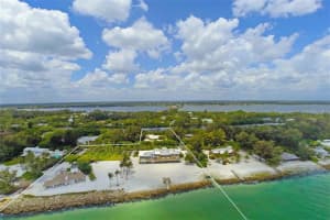 7712 Sanderling Rd, Sarasota, FL 34242, Sold 06/03/20