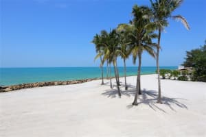 7712 Sanderling Rd, Sarasota, FL 34242, Sold 06/03/20