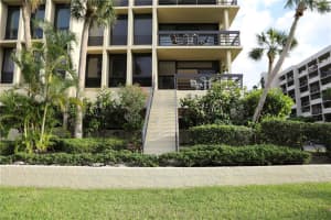 1075 Gulf of Mexico Dr, Longboat Key, FL 34228, Sold 03/05/20