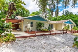3115 51st St, Sarasota, FL 34234, Sold 02/28/22
