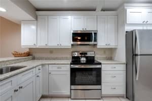 6236 Midnight Pass Rd, Siesta Key, FL 34242, Sold 01/30/20