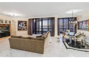 1281 Gulf of Mexico Dr, Longboat Key, FL 34228, Sold 04/20/20