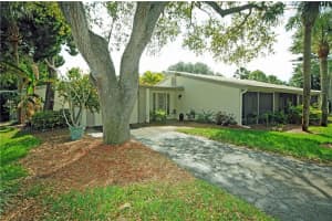 233 Hour Glass Way, Siesta Key, FL 34242, Sold 06/22/20