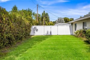 2473 DAVIS BLVD, SARASOTA, FL 34237 - MLS#MFRA4464508