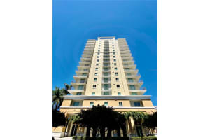 800 N Tamiami Trail, Sarasota, FL 34236, Sold 12/30/21