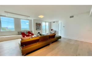 800 N Tamiami Trail, Sarasota, FL 34236, Sold 12/30/21